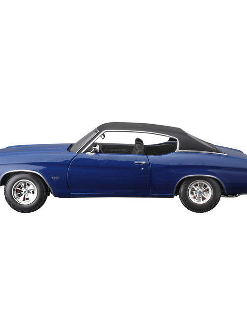 Load image into Gallery viewer, 1:18 SE 1971 Chevrolet Chevelle 454 SS Die-Cast Model
